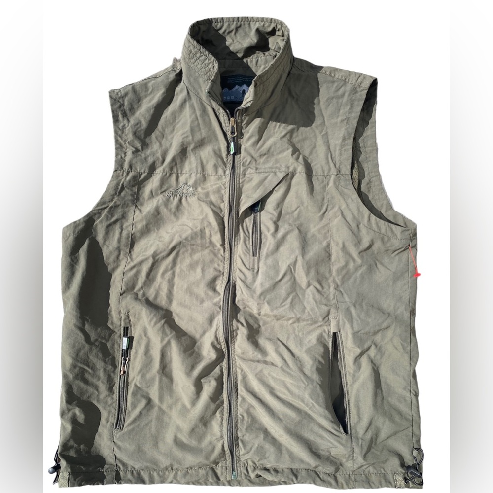 Outdoor vest size XL hiking